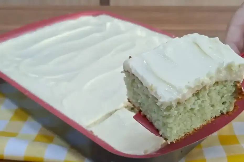 Bolo de Limão Fofinho com Mousse