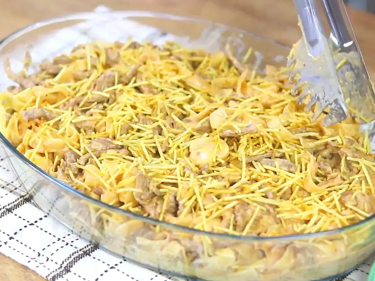 Macarrão Cremoso ao Molho de Strogonoff